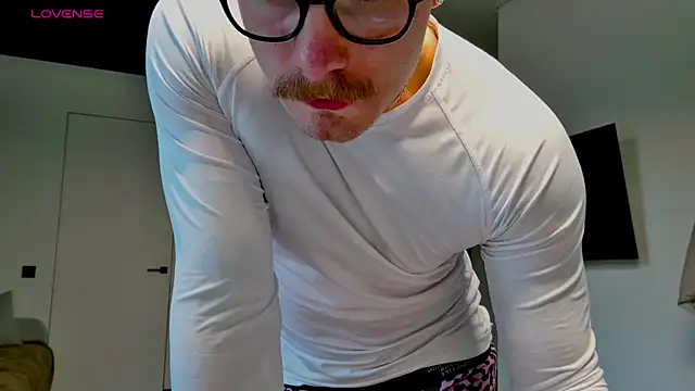 white King9999 online show from April 29, 2:49 am