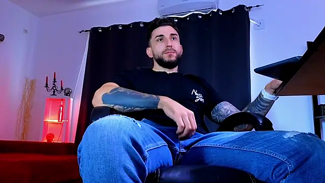 MightyAaron66 online show from July 22, 10:40 am