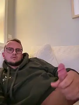 thehornyguy97 online show from June 22, 10:58 pm