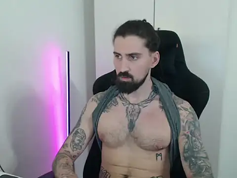 MateoHunk online show from May 15, 1:08 pm