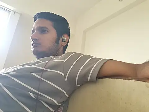 Jonrobinso online show from June 11, 3:48 am