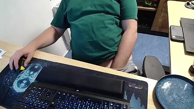 Currycake online show from July 22, 6:55 pm