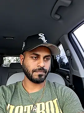 islandvybee55 online show from August 3, 1:50 pm