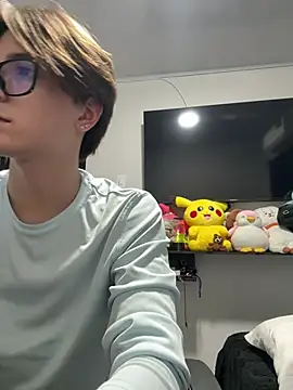 Alex and Fabian online show from July 13, 10:28 am
