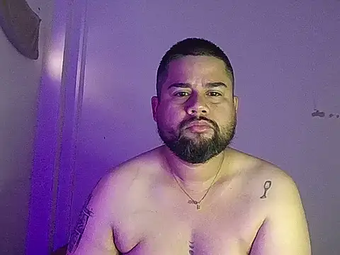 GABRIELGARCIA1313 online show from August 8, 4:25 pm