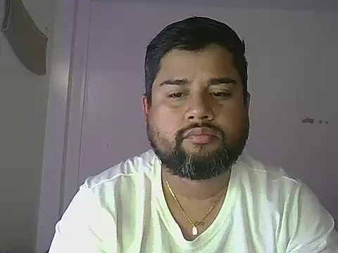 GABRIELGARCIA1313 online show from August 1, 5:12 pm