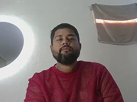 GABRIELGARCIA1313 online show from June 18, 2:22 pm