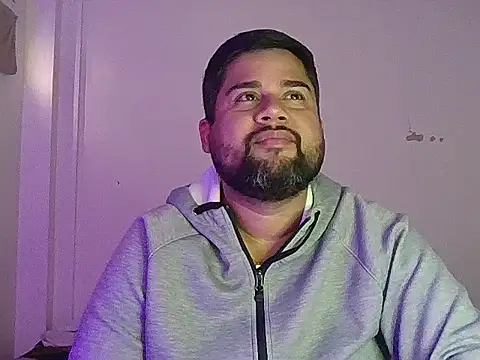GABRIELGARCIA1313 online show from July 25, 7:43 pm
