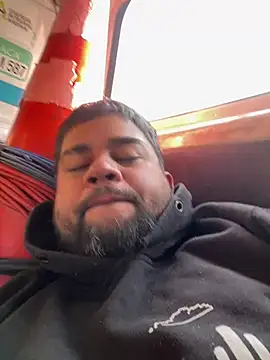 GABRIELGARCIA1313 online show from June 25, 12:32 pm