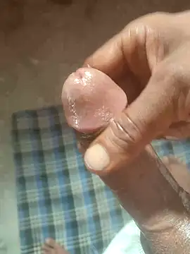 urboy6996 online show from July 17, 3:46 am