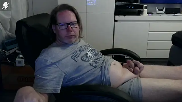 VSteph online show from May 4, 11:39 pm