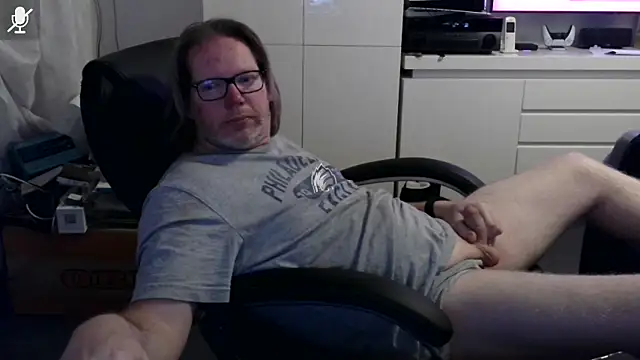 VSteph online show from May 6, 9:26 pm