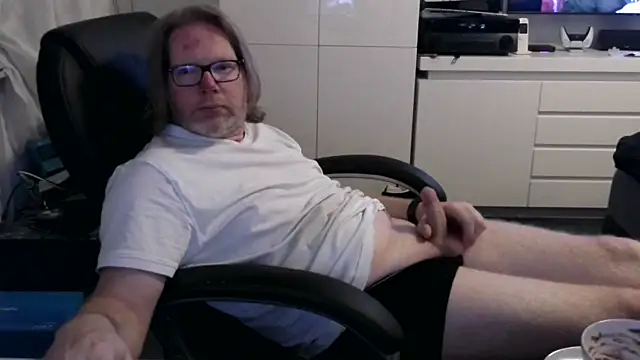 VSteph online show from May 16, 1:14 am