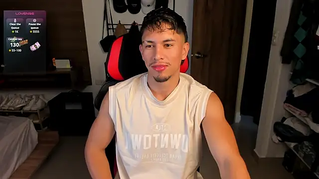 Aaronfox x online show from August 1, 12:04 pm