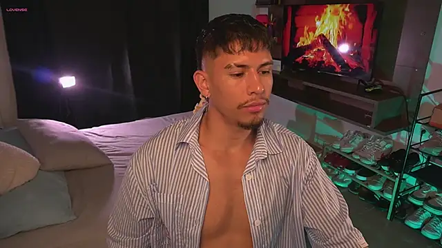 Aaronfox x online show from June 14, 12:52 am