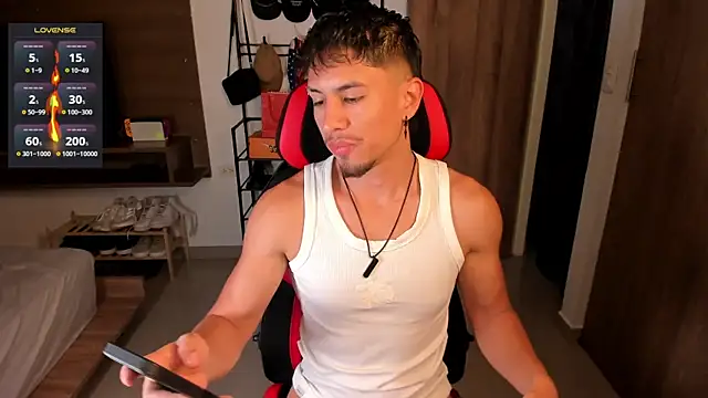 Aaronfox x online show from July 20, 10:55 pm
