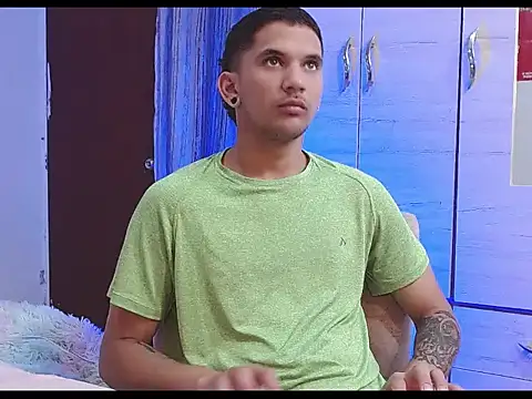 tylor boy online show from July 9, 10:57 pm