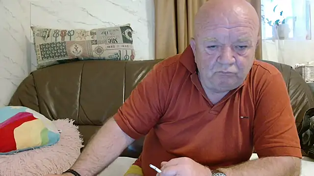 fullballs6 online show from May 6, 2:45 am