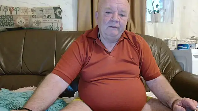 fullballs6 online show from May 5, 2:35 am