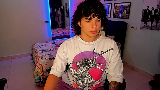 soy ian  online show from August 4, 4:29 am