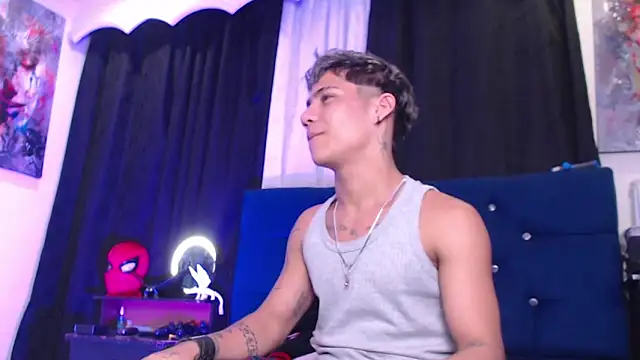 Sexys Boys Hot1 online show from June 9, 1:29 am