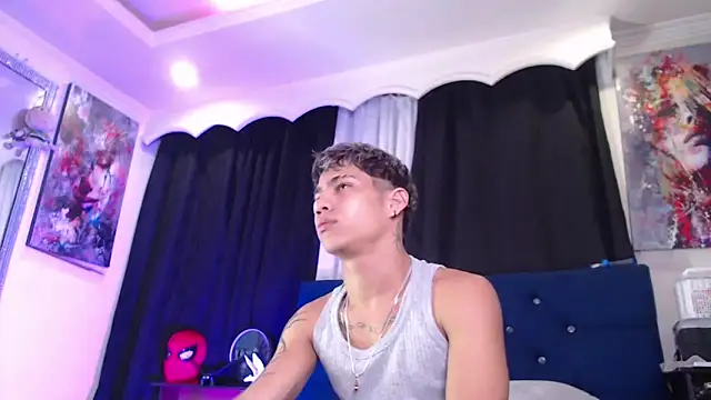 Sexys Boys Hot1 online show from June 10, 1:40 am