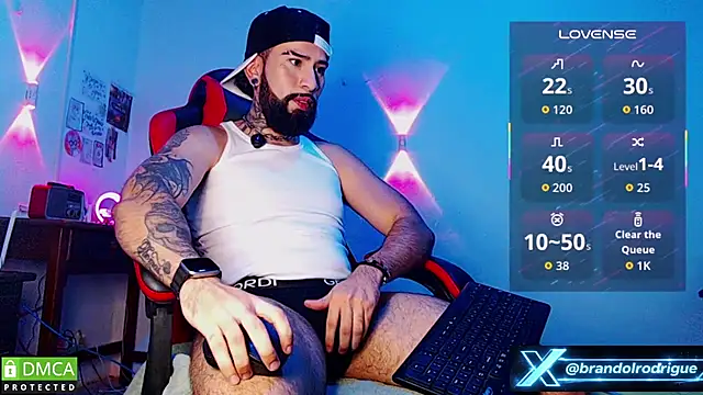 Diilanhott online show from May 2, 11:07 pm
