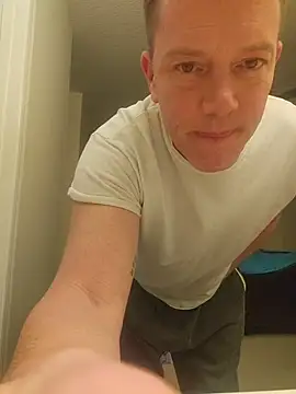 Bigtater1999 online show from May 8, 12:11 am