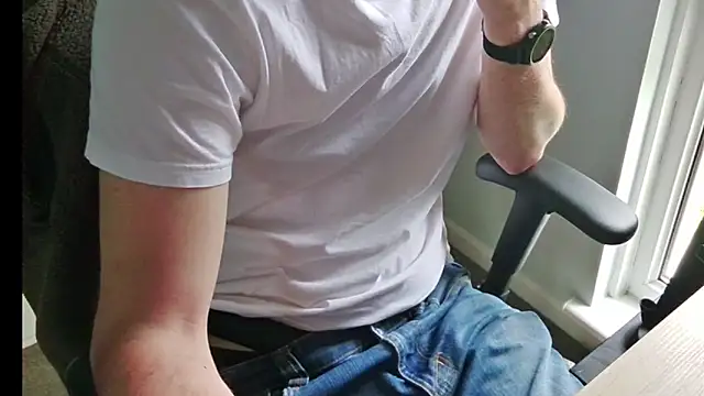an4y8ot online show from June 12, 8:23 am
