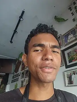 Reynold2608 online show from July 28, 8:52 pm