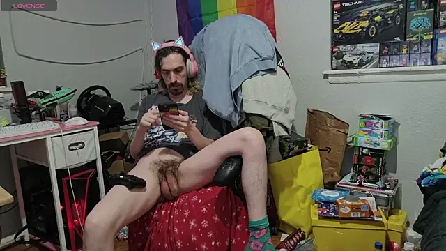 tallnerdyguy online show from May 18, 1:57 am