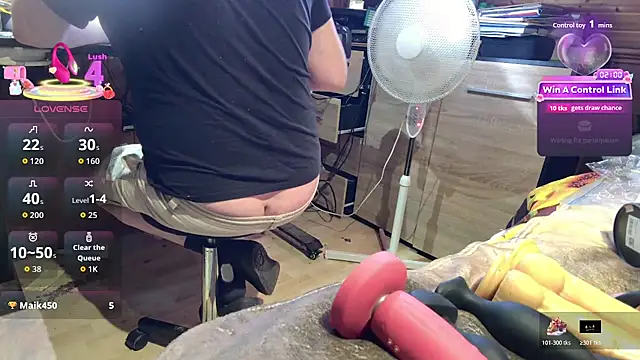 misteryman1956 online show from August 3, 9:04 am