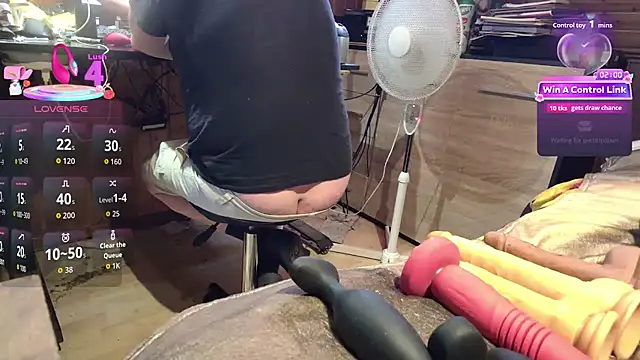 misteryman1956 online show from August 4, 10:54 am