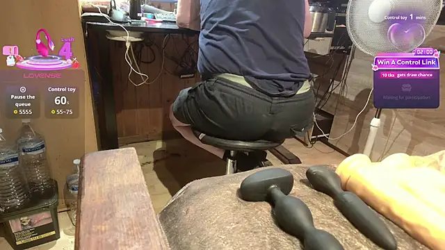 misteryman1956 online show from July 8, 7:34 am