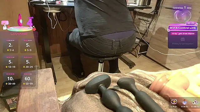 misteryman1956 online show from June 24, 3:42 am