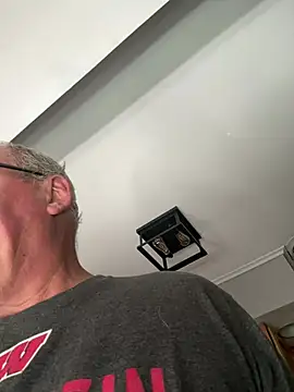wildrocket02 online show from May 29, 3:44 pm