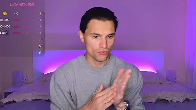 denlover1 online show from May 3, 9:34 am