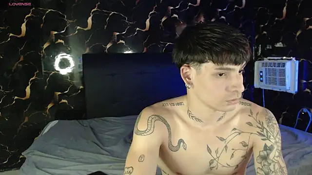 Apolo Hidalgo01 online show from May 11, 9:23 pm