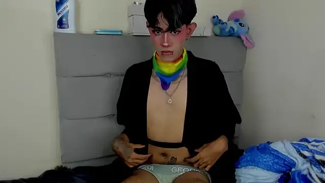 andrew uwu  online show from July 13, 6:43 pm