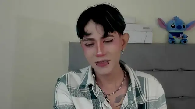 andrew uwu  online show from July 12, 6:32 pm