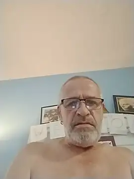 geilerschwanz64 online show from July 19, 11:44 pm