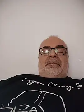 Satiro Sevilla online show from April 29, 9:54 pm