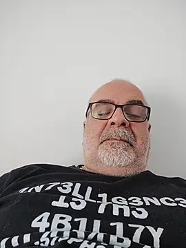 Satiro Sevilla online show from May 12, 8:23 am
