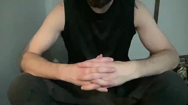 alphajoshkosh online show from May 7, 2:44 am
