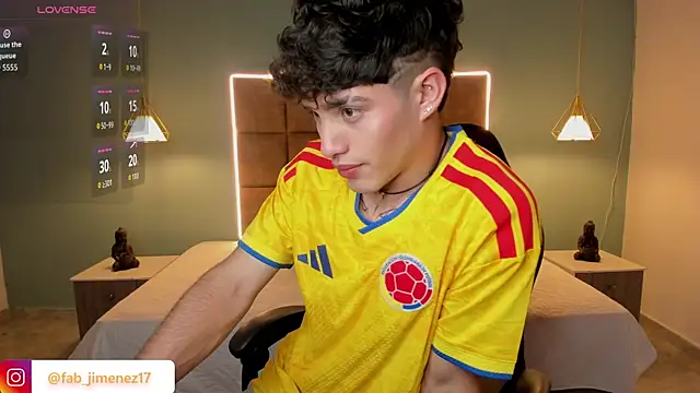 AlejooTwink online show from June 24, 4:48 am