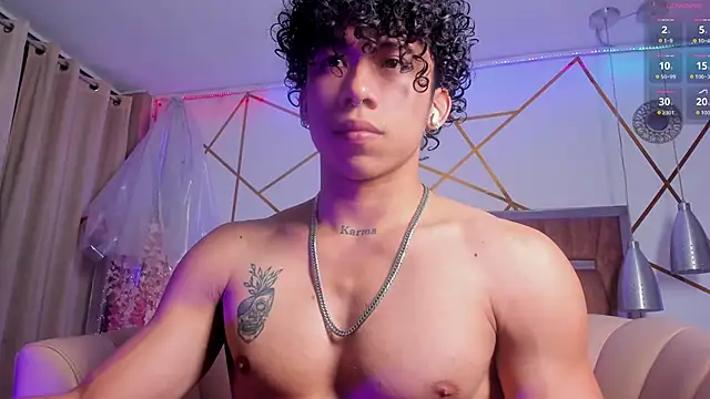 AkazaBoy  online show from April 29, 5:56 am