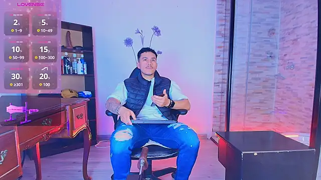 jeisonstark online show from July 27, 6:26 pm