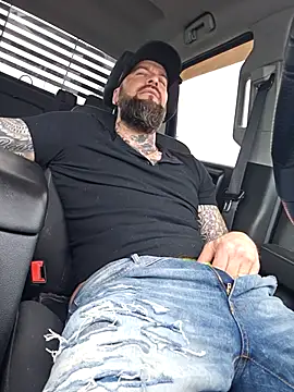 Beardedtattood online show from May 5, 1:57 pm