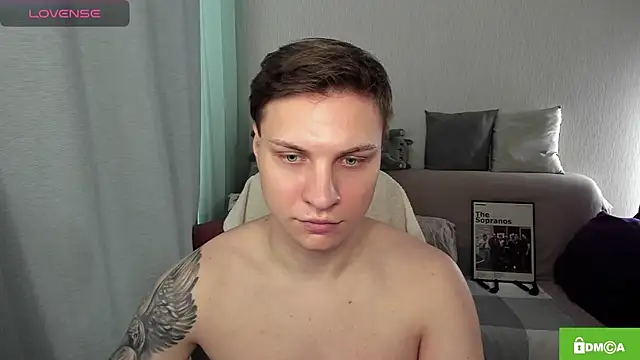 handsome guy01 online show from June 21, 5:13 am