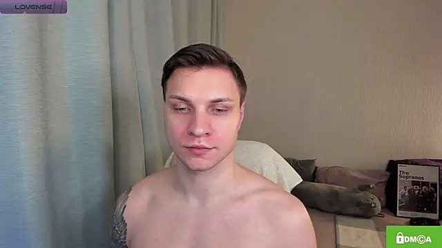 handsome guy01 online show from June 12, 10:29 pm
